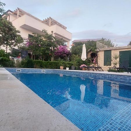 Apartments Plavi&Zuti Zaboric Luaran gambar