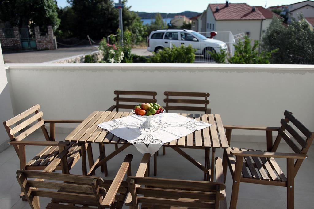 Apartments Plavi&Zuti Zaboric Bilik gambar