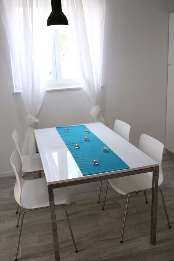 Apartments Plavi&Zuti Zaboric Luaran gambar
