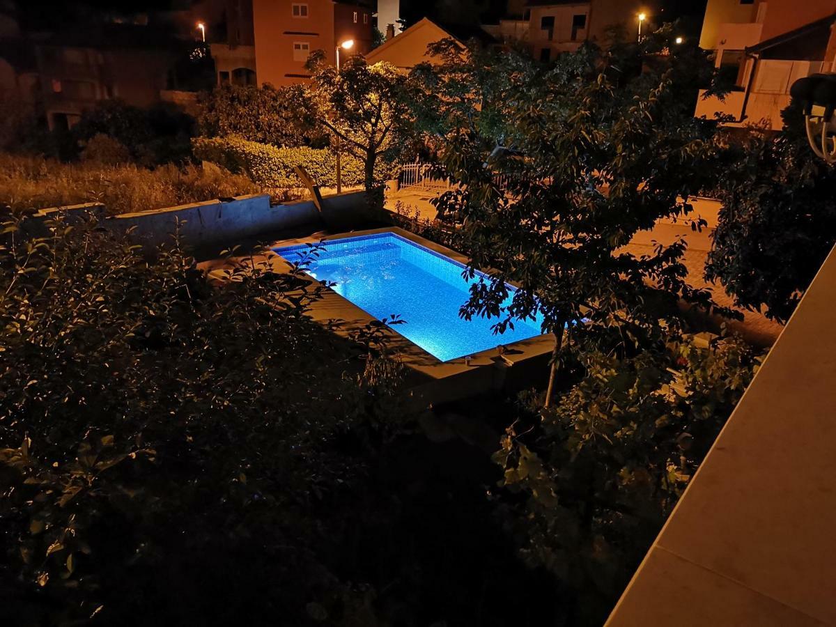 Apartments Plavi&Zuti Zaboric Luaran gambar
